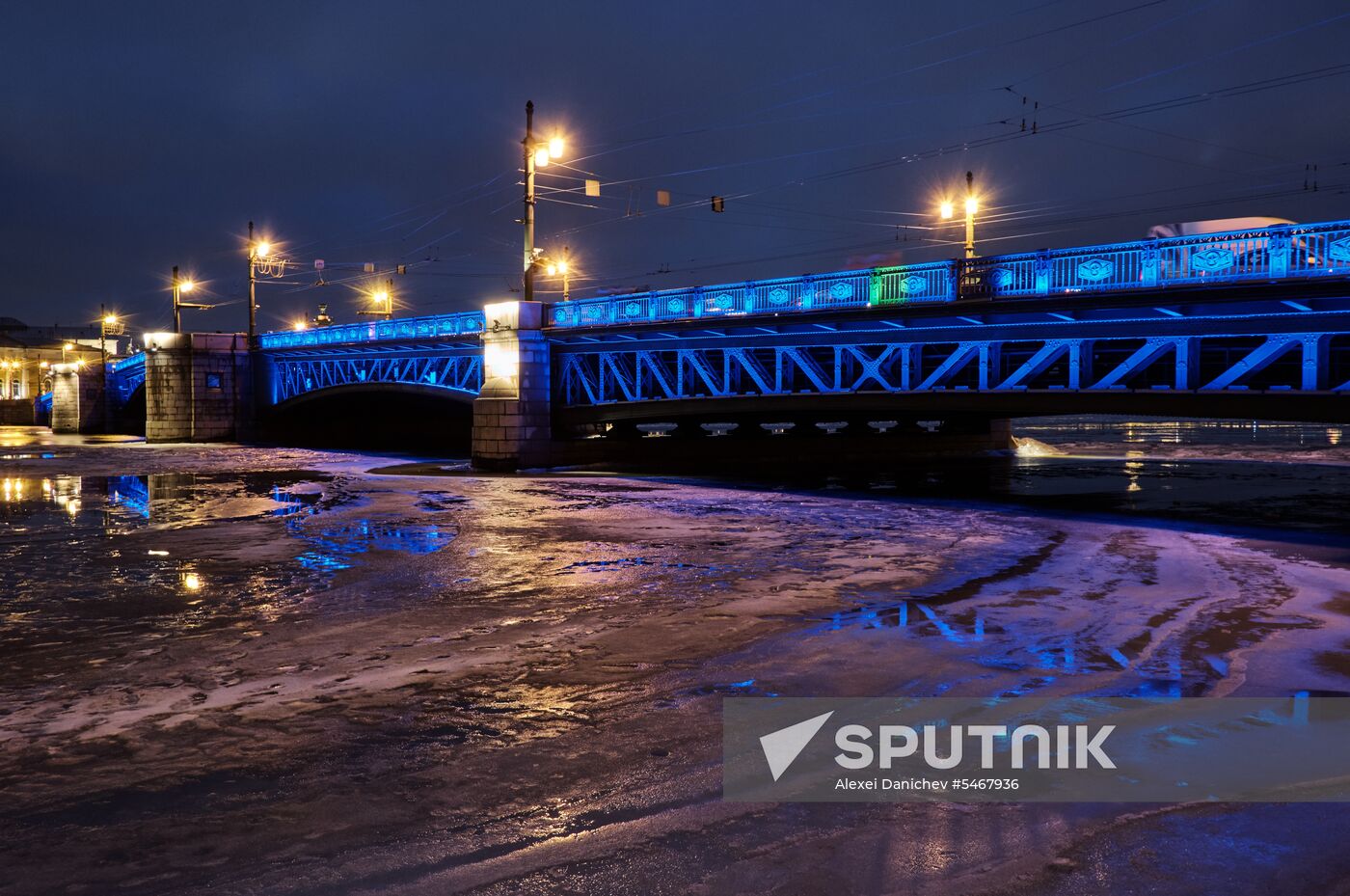 Light it Up Blue in Russia
