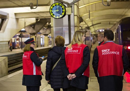 Railway workers go on strike in France