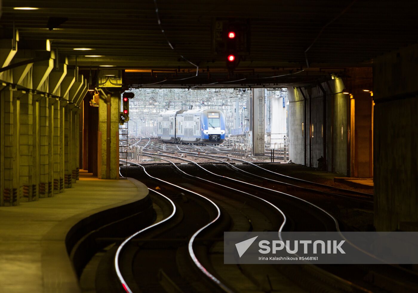 Railway workers go on strike in France
