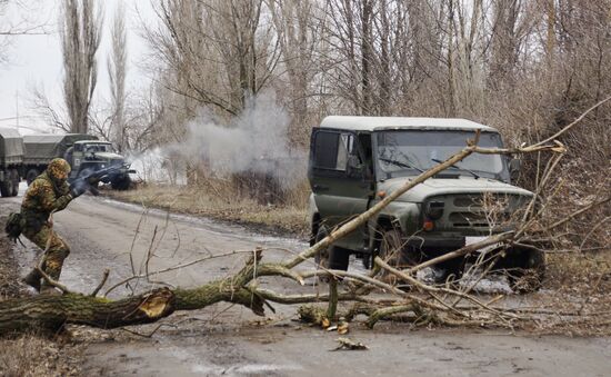 Drill of reconnaissance unit of LPR People's Militia