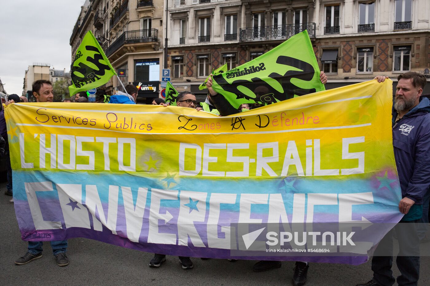 Railway workers go on strike in France