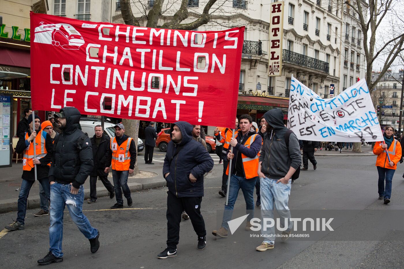 Railway workers go on strike in France