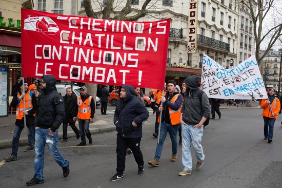 Railway workers go on strike in France