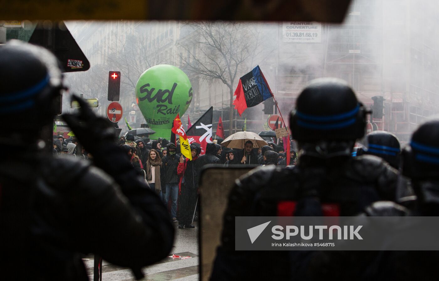 Railway workers go on strike in France