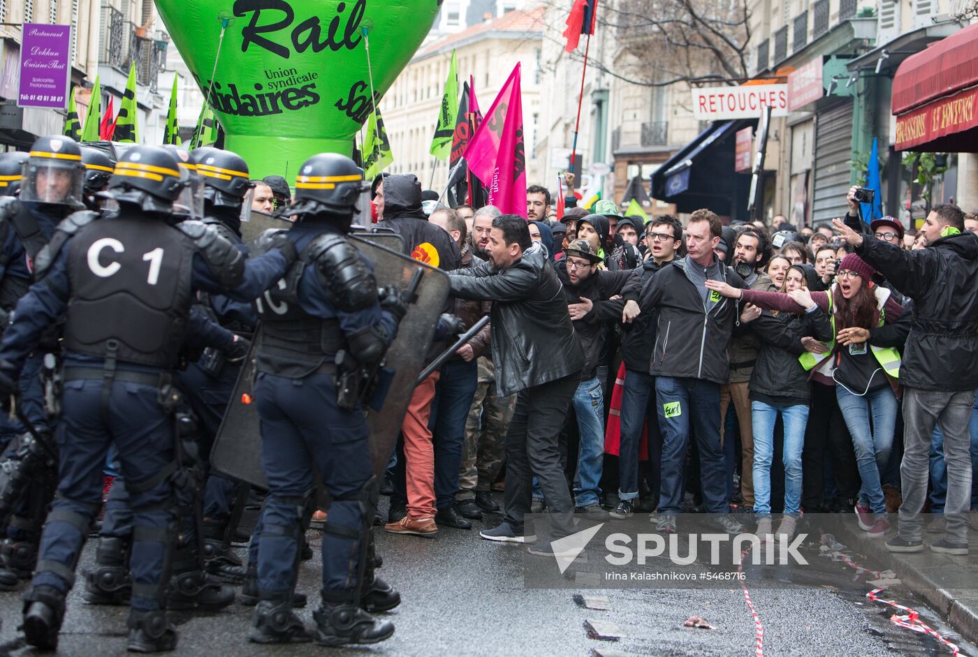 Railway workers go on strike in France