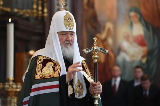 Holy Thursday divine liturgy at Cathedral of Christ the Savior