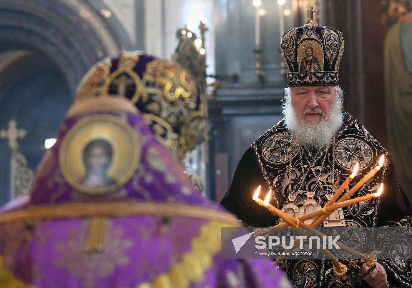 Holy Thursday divine liturgy at Cathedral of Christ the Savior