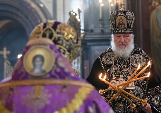 Holy Thursday divine liturgy at Cathedral of Christ the Savior