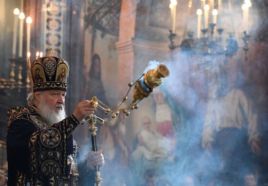 Holy Thursday divine liturgy at Cathedral of Christ the Savior