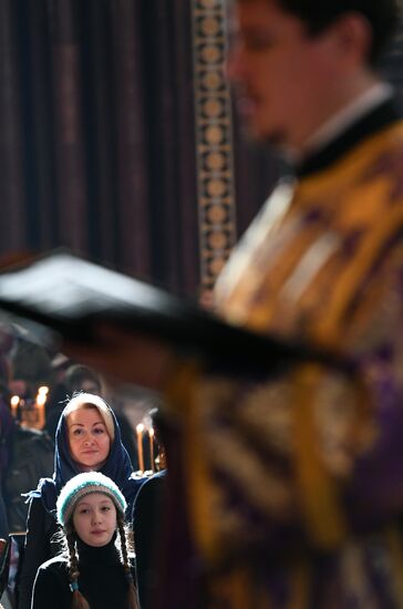 Holy Thursday divine liturgy at Cathedral of Christ the Savior