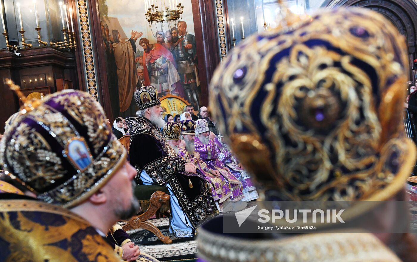 Holy Thursday divine liturgy at Cathedral of Christ the Savior