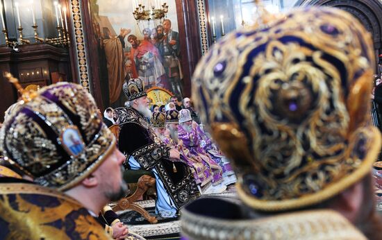 Holy Thursday divine liturgy at Cathedral of Christ the Savior