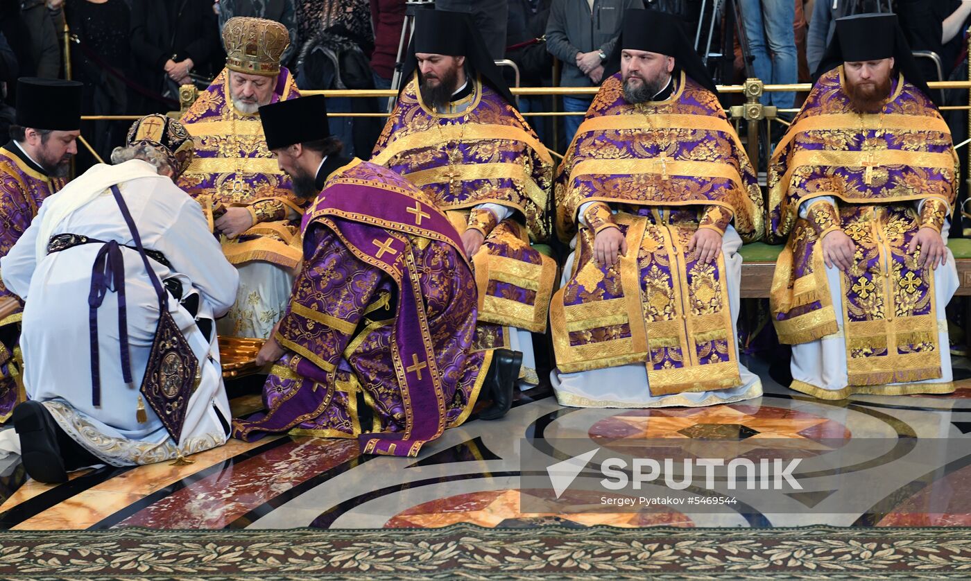 Holy Thursday divine liturgy at Cathedral of Christ the Savior