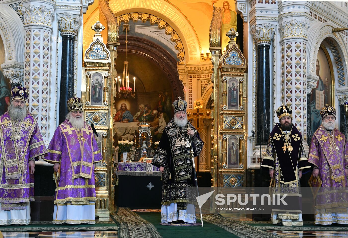 Holy Thursday divine liturgy at Cathedral of Christ the Savior