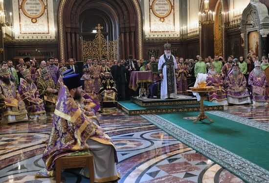 Holy Thursday divine liturgy at Cathedral of Christ the Savior