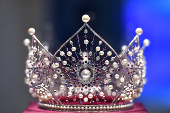 Presentation of Miss Russia pageant's new crown