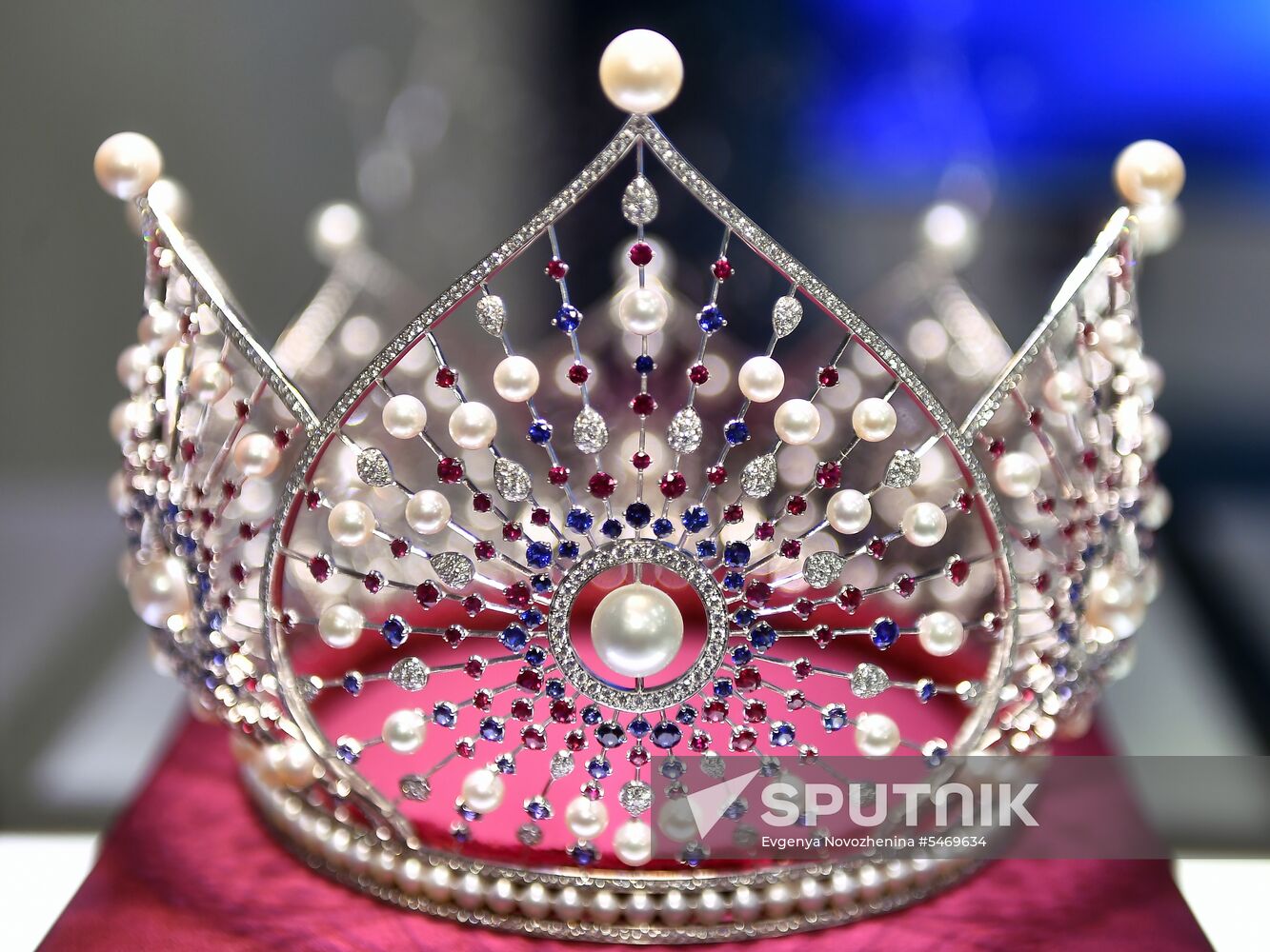Presentation of Miss Russia pageant's new crown