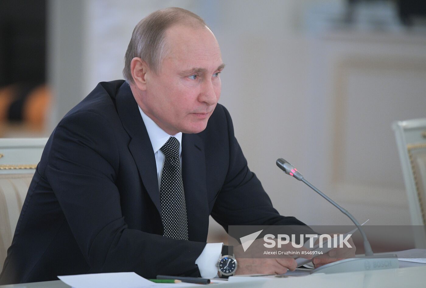 President Putin chairs State Council meeting on promoting competition