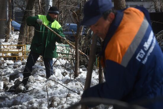 Spring cleaning in Moscow's south-east