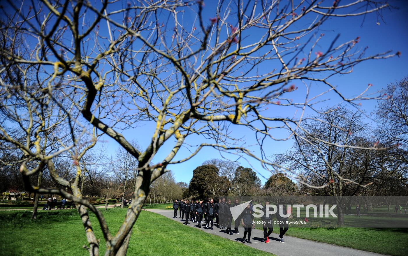 CSKA footballers walk in Regent's Park