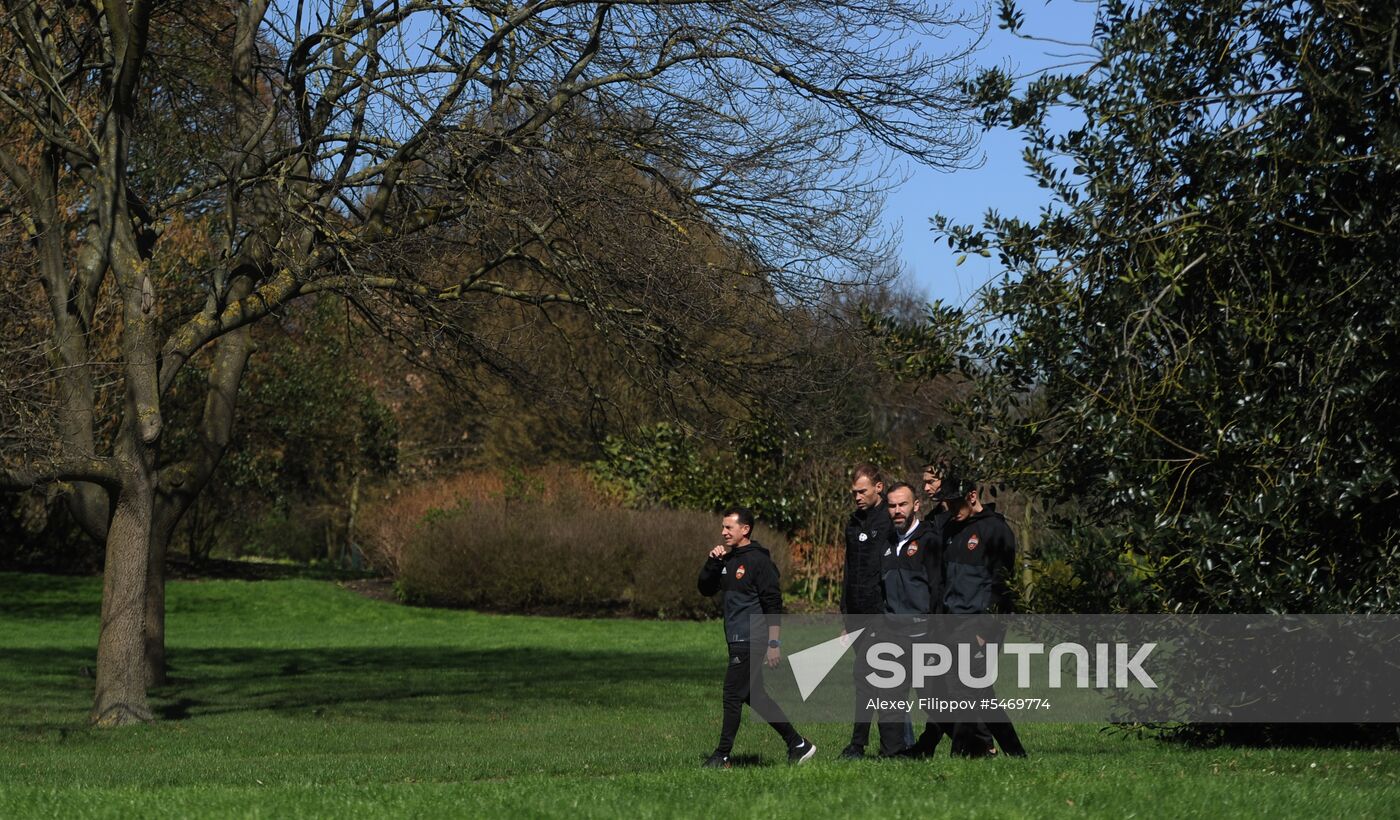 CSKA footballers walk in Regent's Park