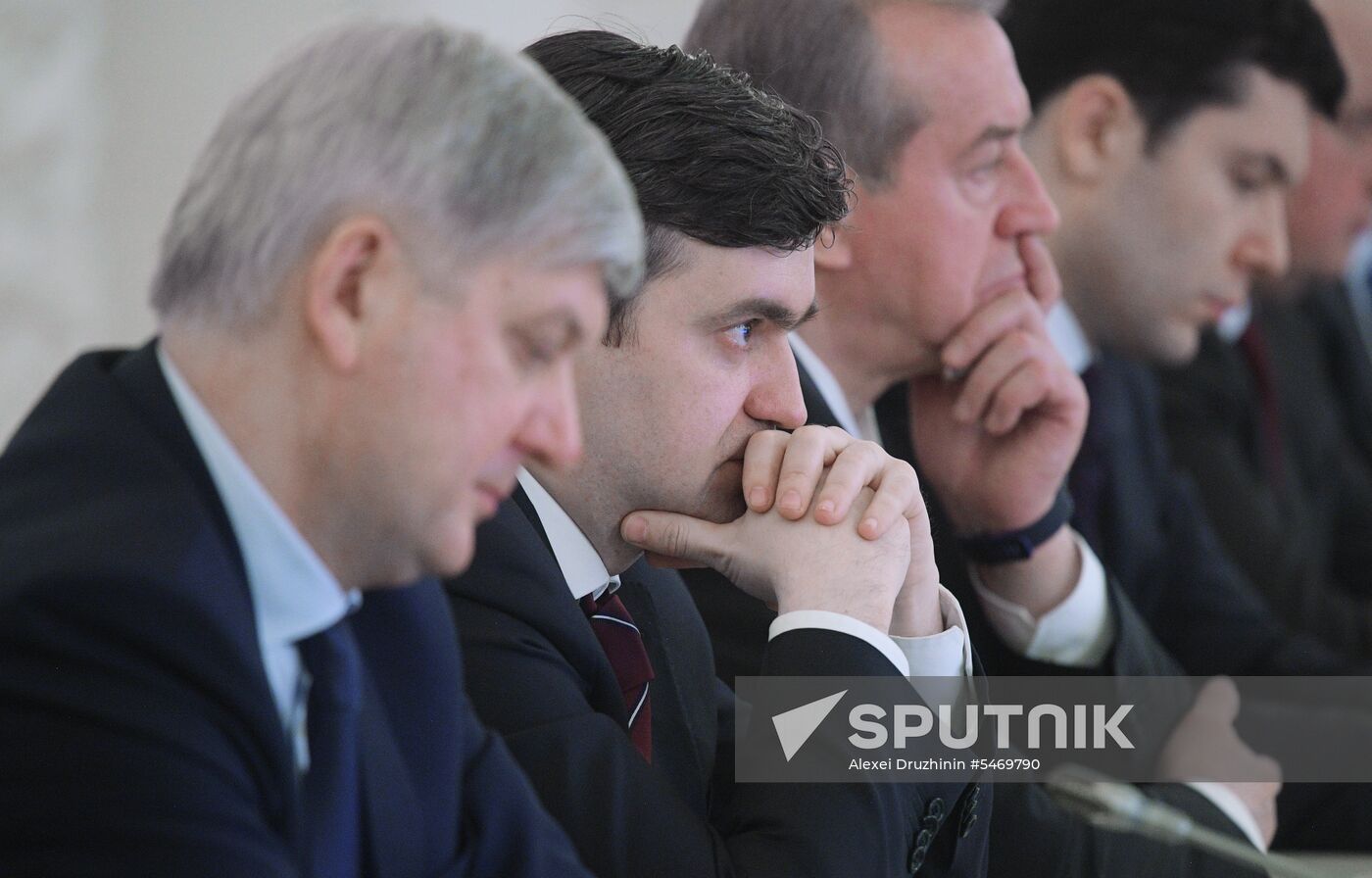 President Putin chairs State Council meeting on promoting competition