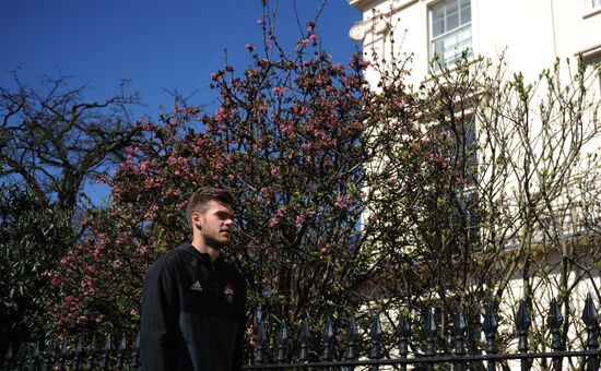 CSKA footballers walk in Regent's Park