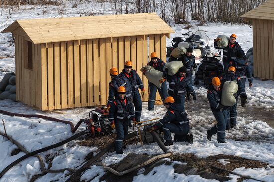 Russian Emergencies Ministry's drill