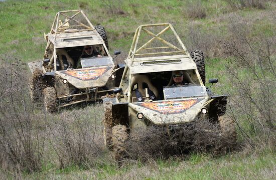 Tests of combat buggies in Gudermes