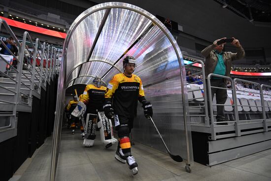 Euro Ice Hockey Challenge. Russia vs. Germany