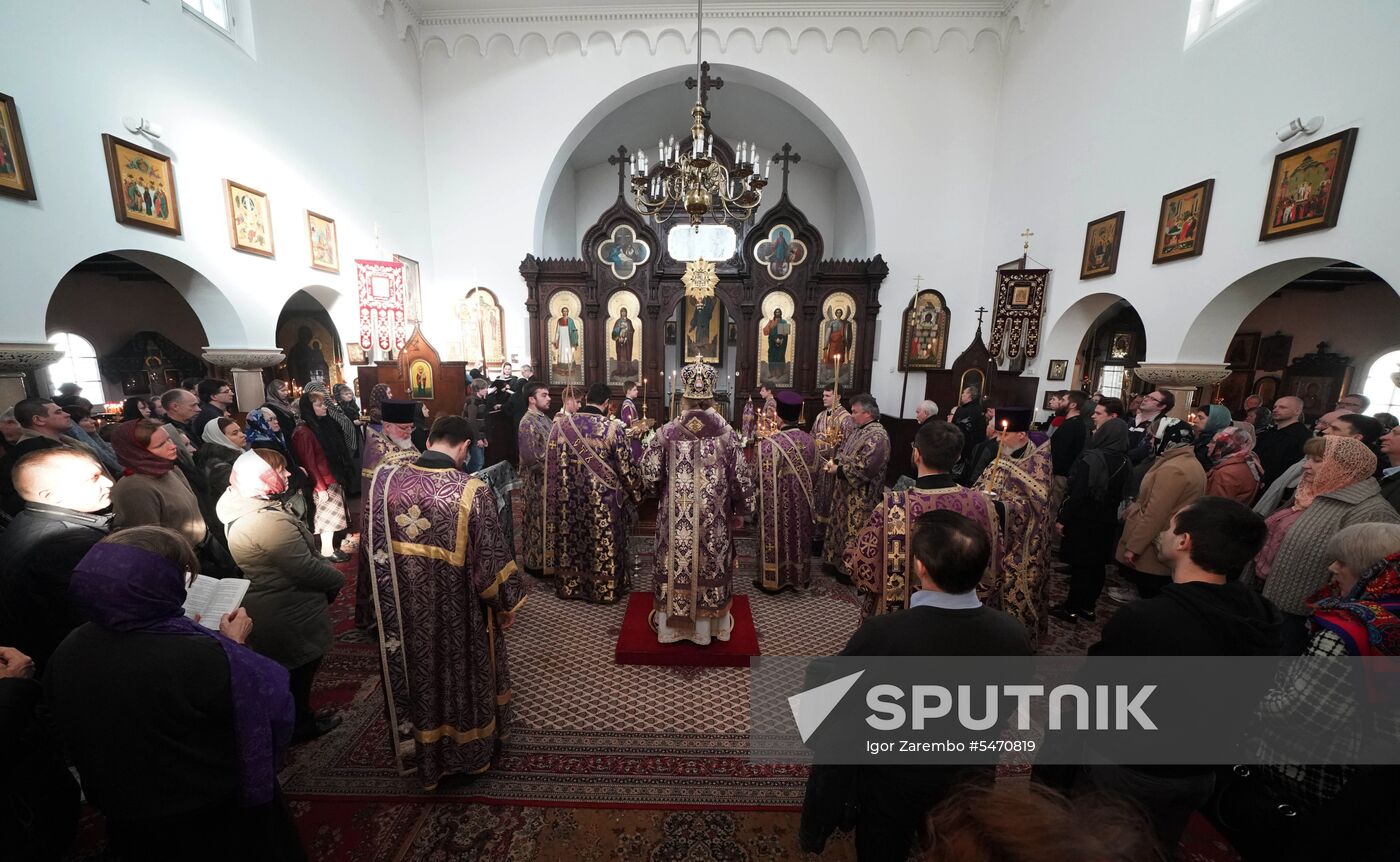 Holy Friday service at Resurrection Cathedral in Berlin
