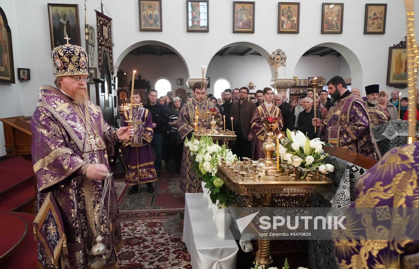 Holy Friday service at Resurrection Cathedral in Berlin