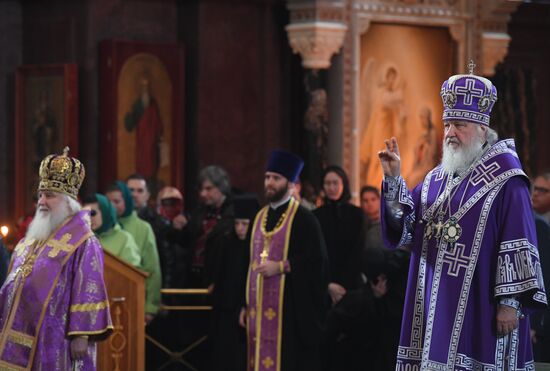 Annunciation service by Patriarch Kirill