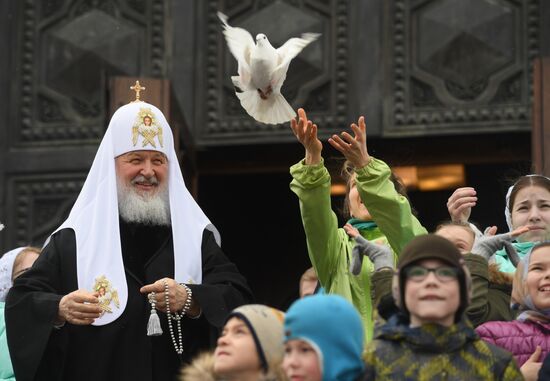 Annunciation service by Patriarch Kirill
