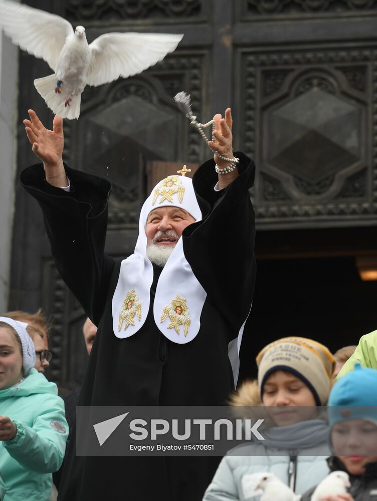 Annunciation service by Patriarch Kirill