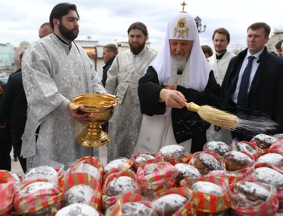 Annunciation service by Patriarch Kirill