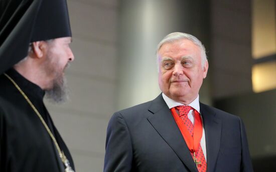 Meeting Holy Fire at Vnukovo airport