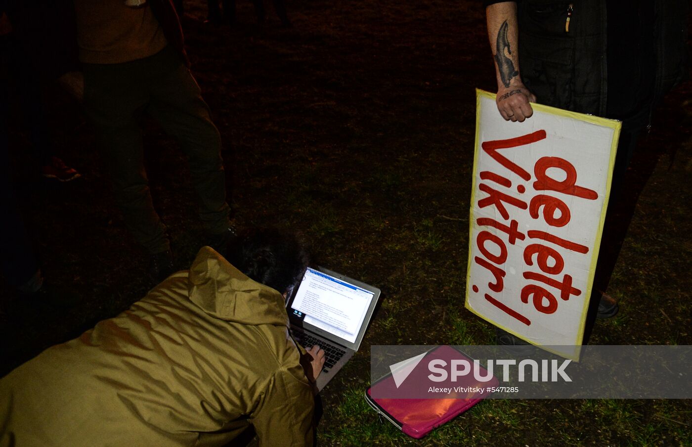 Night rally to oppose presidential election in Hungary
