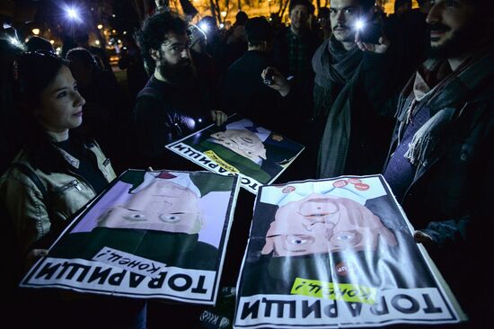 Night rally to oppose presidential election in Hungary