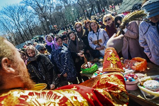 Orthodox Easter celebrated in Russian regions