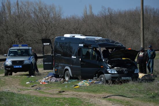 Road accident aftermath in Crimea