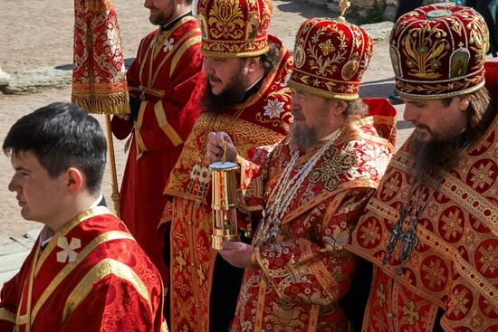 Holy Flame is welcomed in Sevastopol