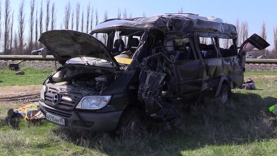 Road accident aftermath in Crimea