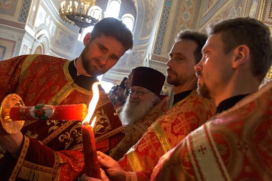 Holy Flame is welcomed in Sevastopol