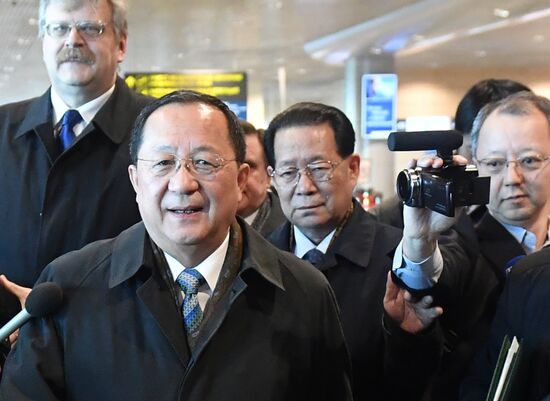 North Korean Foreign Minister Ri Yong Ho arrives in Moscow
