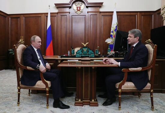 President Putin meets with Agriculture Minister Tkachev