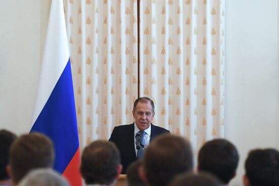 Foreign Minister Sergei Lavrov meets with Russian diplomats