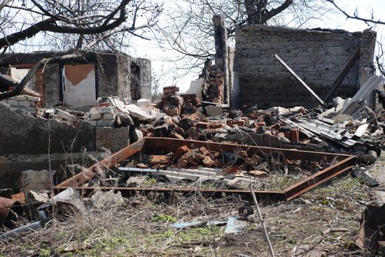 Situation at contact line in Lugansk Region