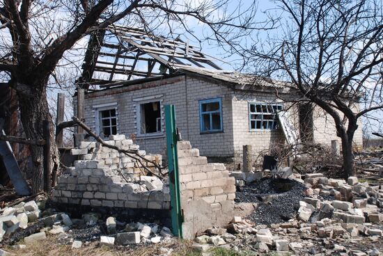 Situation at contact line in Lugansk Region