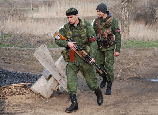 Situation at contact line in Lugansk Region